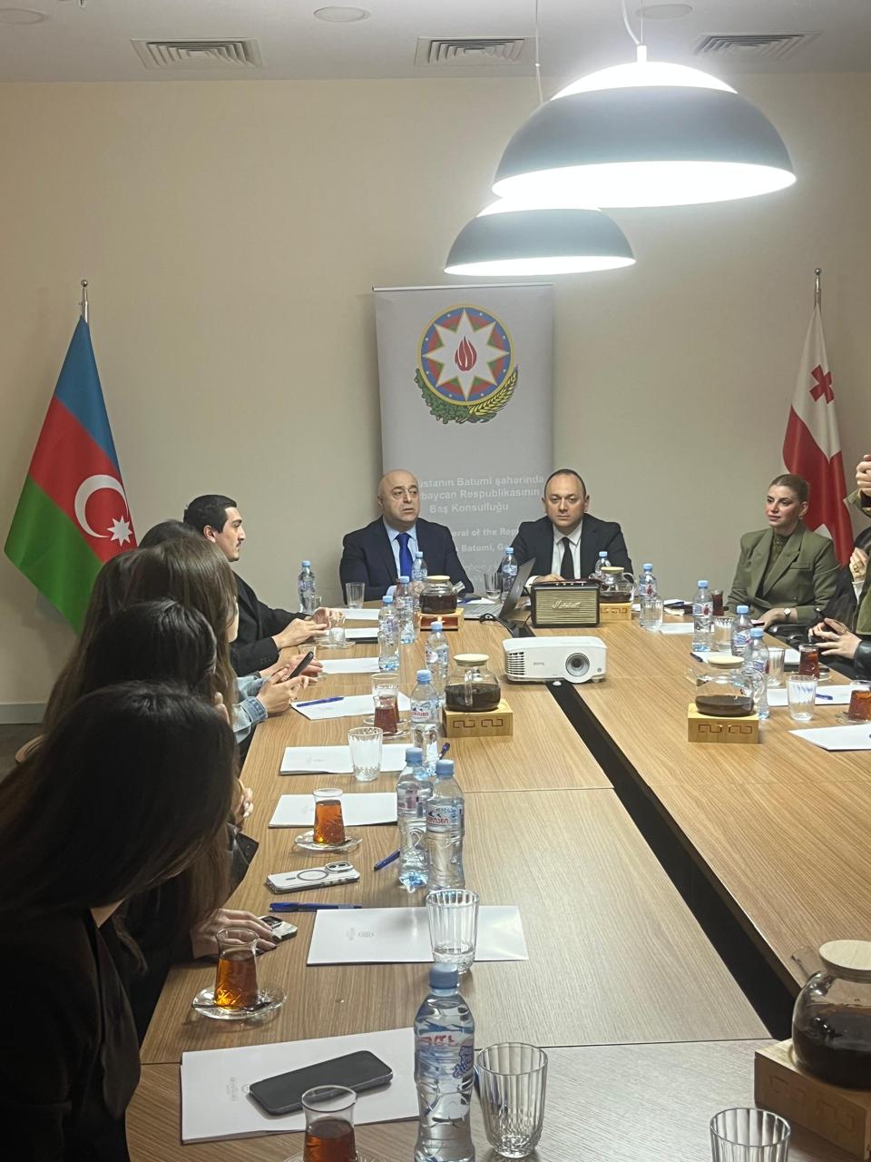 On 09.04.2026, a meeting was held with students of Shota Rustaveli Batumi State University and Grigol Robakidze University, located in Batumi, organized by the Consulate General of the Republic of Azerbaijan in Batumi. Xeber basligi